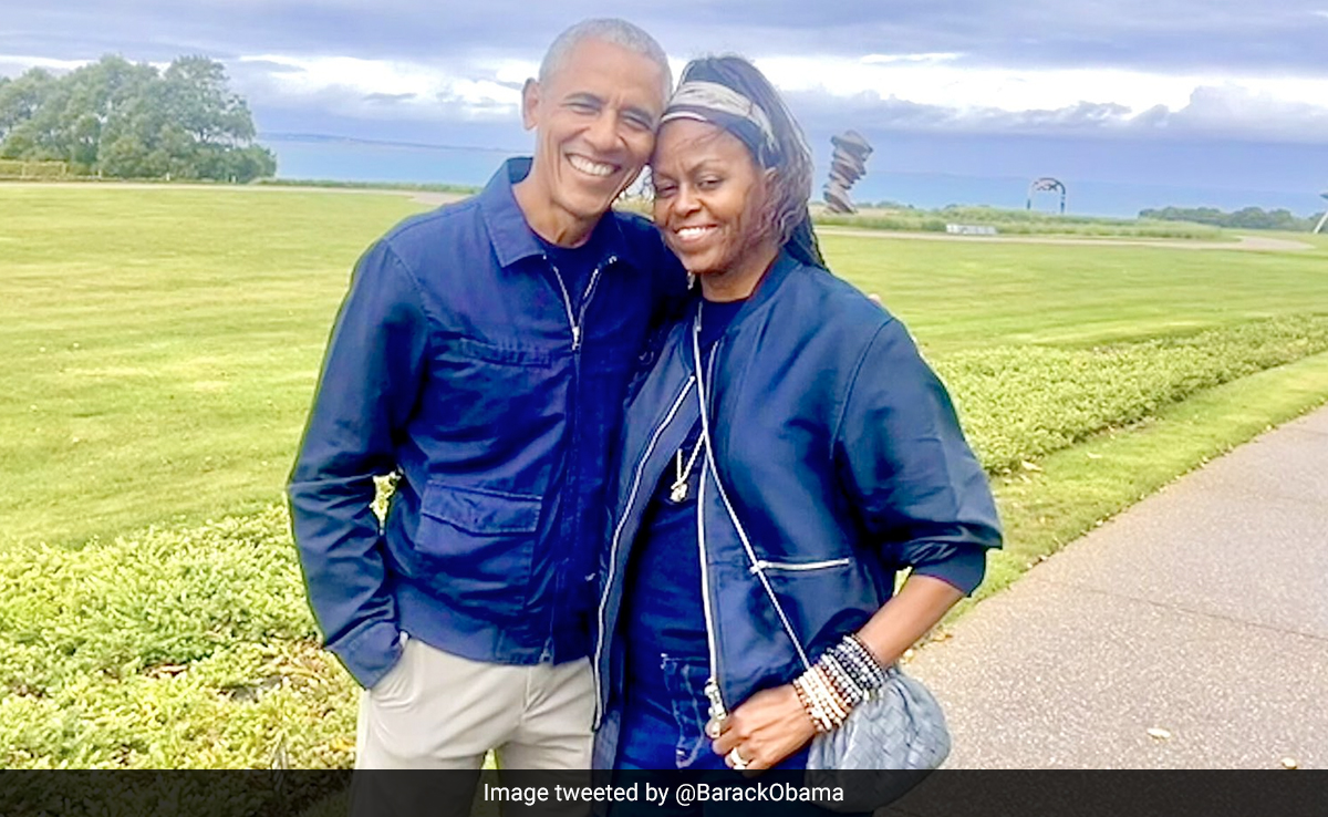 "A Lifetime To Go": Barack And Michelle Obama Celebrate 31st Anniversary. See Posts