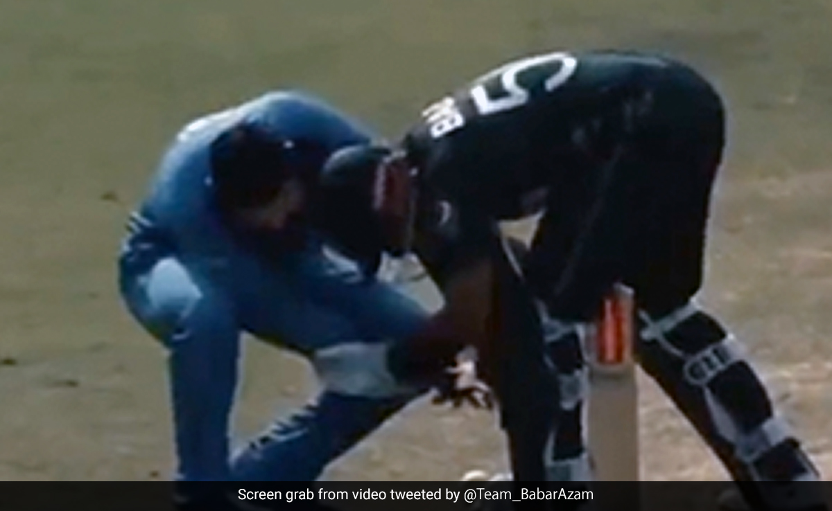 PAK vs AFG WC 2023: बाबर आज़म के इस अंदाज़ ने फैंस का जीता दिल, सोशल मीडिया पर आई तारीफों की बाढ़