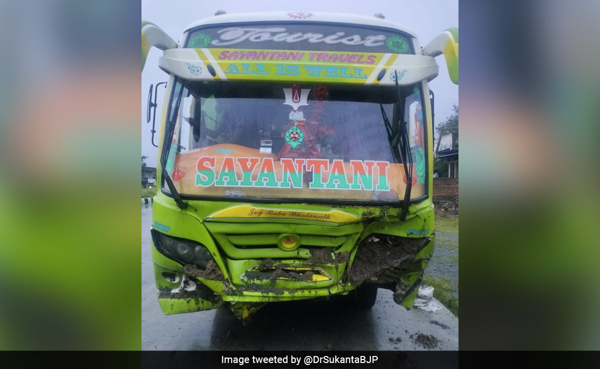 Trinamool Protesters On Way To Delhi, Several Injured In Bus Accident