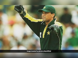 Moin Khan: 'भारतीय खेळाडूंबरोबर मैत्री करू नका' मोईन खानचा विरोध का? कारण ऐकून हैराण व्हाल Moin Khan: 'भारतीय खेळाडूंबरोबर मैत्री करू नका' मोईन खानचा विरोध का? कारण ऐकून हैराण व्हाल