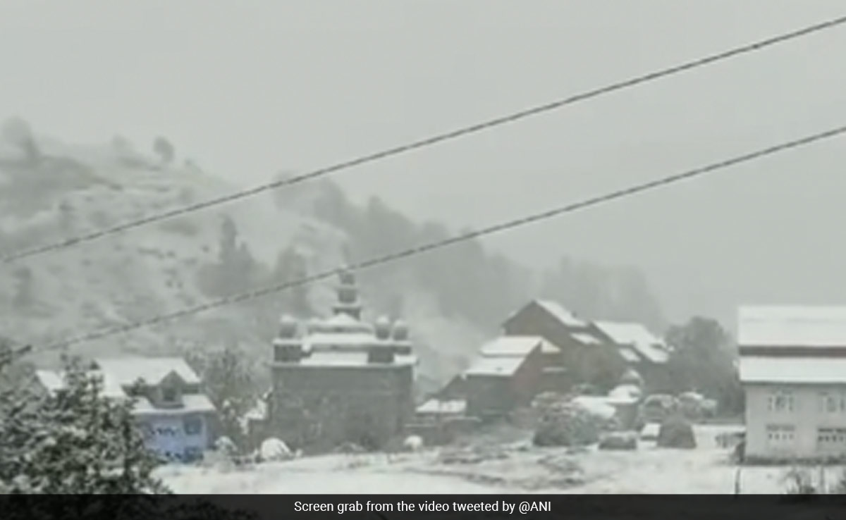 Early Winter Chill In Jammu And Kashmir With Snowfall, Cold Winds