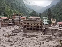 सिक्किम में तीस्ता नदी ने मचाई तबाही, कई इलाके जलमग्न; 1500 टूरिस्ट फंसे सिक्किम में तीस्ता नदी ने मचाई तबाही, कई इलाके जलमग्न; 1500 टूरिस्ट फंसे