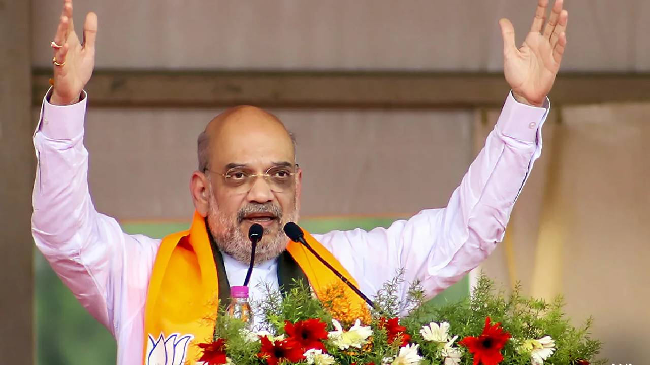 Jagdalpur में Amit Shah ने किसे कहा कि 'उल्टा लटका कर सीधा कर देंगे'