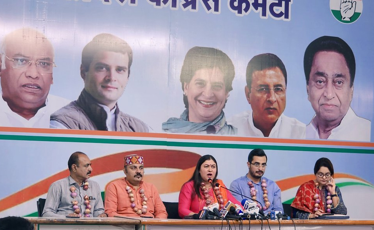 Onion Price: प्याज की बढ़ती कीमत पर गरमाई सियासत, कांग्रेस ने BJP सरकारों को लेकर कही ये बड़ी बात