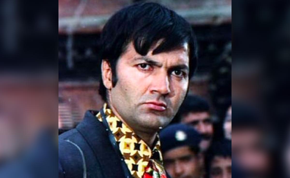 प्रेम चोपड़ा की छोटी बेटी हैं बला की खूबसूरत, इस एक्टर की हैं पत्नी, देखें 10 अनदेखी तस्वीरें