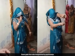 घूंघट की आड़ में आंटी ने डीजे पर किया पार्टी ऑल नाइट, रैप पर डांस देख भूल जाएंगे अक्षय कुमार घूंघट की आड़ में आंटी ने डीजे पर किया पार्टी ऑल नाइट, रैप पर डांस देख भूल जाएंगे अक्षय कुमार