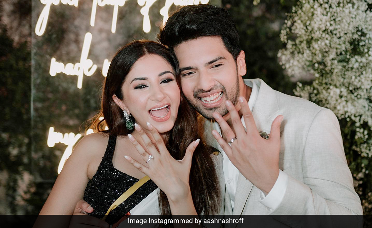 Trending: Pics From Armaan Malik And Aashna Shroff's Engagement Party