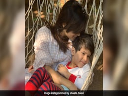 ज़िंदगी की हर कसौटी पर खरी उतरीं लेकिन बस प्यार में खा गईं मात, तलाक का दो बार झेला दर्द, अब बच्चों संग अपनी शर्तों पर जीतीं हैं लाइफ ज़िंदगी की हर कसौटी पर खरी उतरीं लेकिन बस प्यार में खा गईं मात, तलाक का दो बार झेला दर्द, अब बच्चों संग अपनी शर्तों पर जीतीं हैं लाइफ