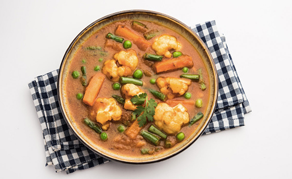 Love Indian Food? Learn How To Make Achari Mix Veg In 6 Easy Steps!