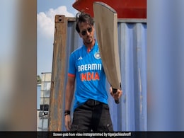 World Cup 2023:  Tiger Shroff Cheers For Team India <i>Ganapath</i>-Style World Cup 2023:  Tiger Shroff Cheers For Team India <i>Ganapath</i>-Style