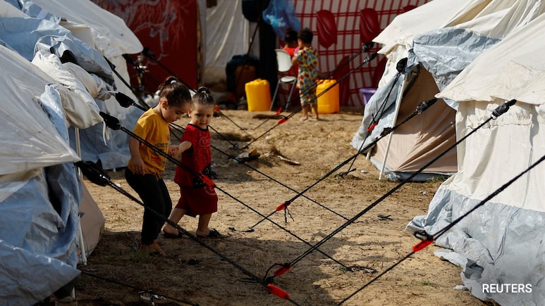 Freezing Rain And Floods Ravages Gaza's Tent Camps As Aid System Fails