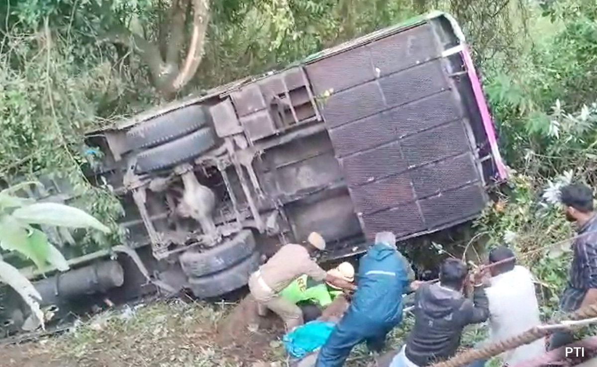 8 Killed, Several Injured As Bus Falls Off A Hairpin Bend In Tamil Nadu's Nilgiris