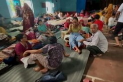 सिक्किम के राहत कैंप में बिहार के मजदूर, वापस लौटने के लिए भी नहीं हैं रुपये सिक्किम के राहत कैंप में बिहार के मजदूर, वापस लौटने के लिए भी नहीं हैं रुपये