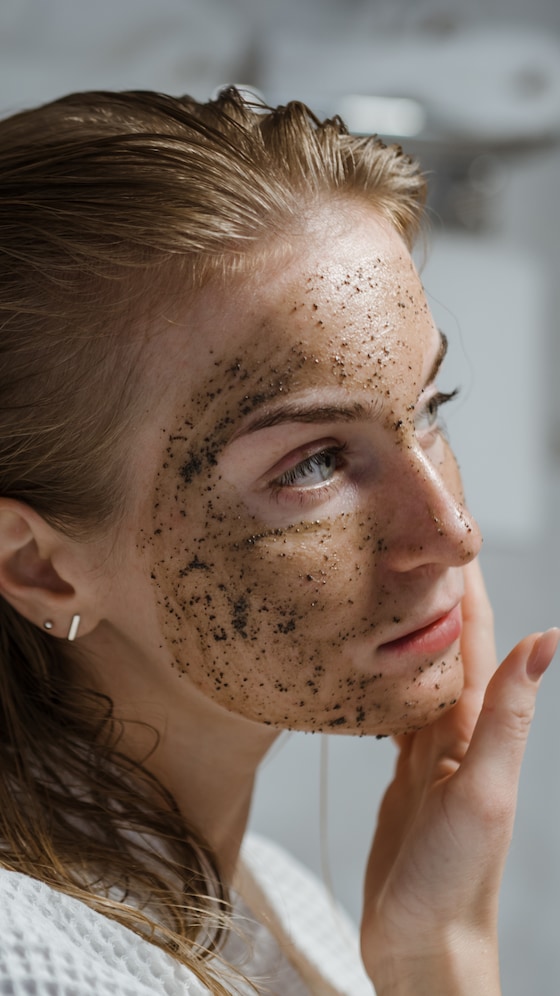 चेहरे पर कॉफी लगाने से क्या होता है?