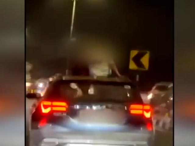 Video: Hyderabad Couple Kisses From Sunroof Of Car, Internet Reacts