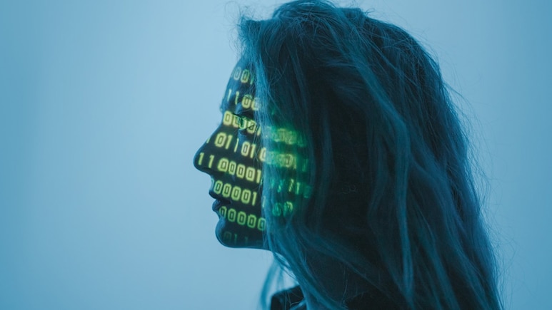 How This American Therapist Counselled A Man 'Dating' An AI Chatbot