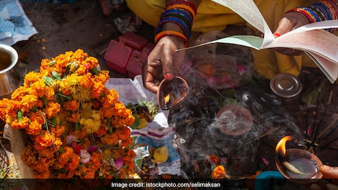 Jivitputrika Vrat 2025: आज है जीवित्पुत्रिका व्रत? यहां जानिए जितिया व्रत का शुभ मुहूर्त-पूजा विधि, ऐसे करें जीमूतवाहन भगवान की पूजा