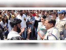 MP News: नीमच में 2 लोगों की मौत से हंगामा... शव को सड़क पर रख कर चक्काजाम