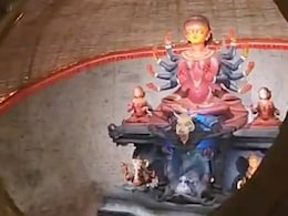 Watch: Giant Durga Puja Pandal With An Amazing Puchka Theme Is Viral Now Watch: Giant Durga Puja Pandal With An Amazing Puchka Theme Is Viral Now