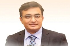 हम भारत के लोग: आवारा कुत्तों के हमले से बिजनेसमैन की दर्दनाक मौत हम भारत के लोग: आवारा कुत्तों के हमले से बिजनेसमैन की दर्दनाक मौत