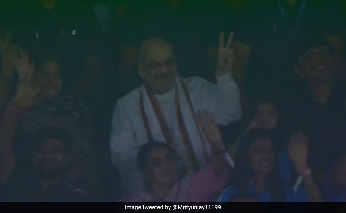 Amit Shah Shows Victory Sign As He Cheers For Team India At Ahmedabad Stadium