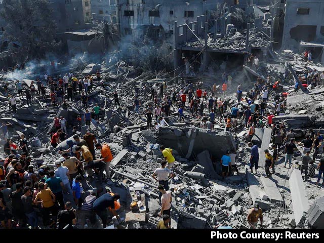 Video: इज़रायल ने और तेज किया ग़ाज़ा में लैंड ऑपरेशन, इंटरनेट और फोन सेवा भी कर दी गई बंद