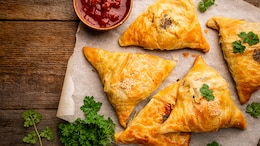Tandoori Chicken Puffs: The Perfect Recipe For Your Weekend Indulgence