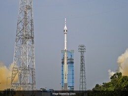 इसरो साल 2040 तक चंद्रमा पर पहला अंतरिक्ष यात्री भेजेगा इसरो साल 2040 तक चंद्रमा पर पहला अंतरिक्ष यात्री भेजेगा