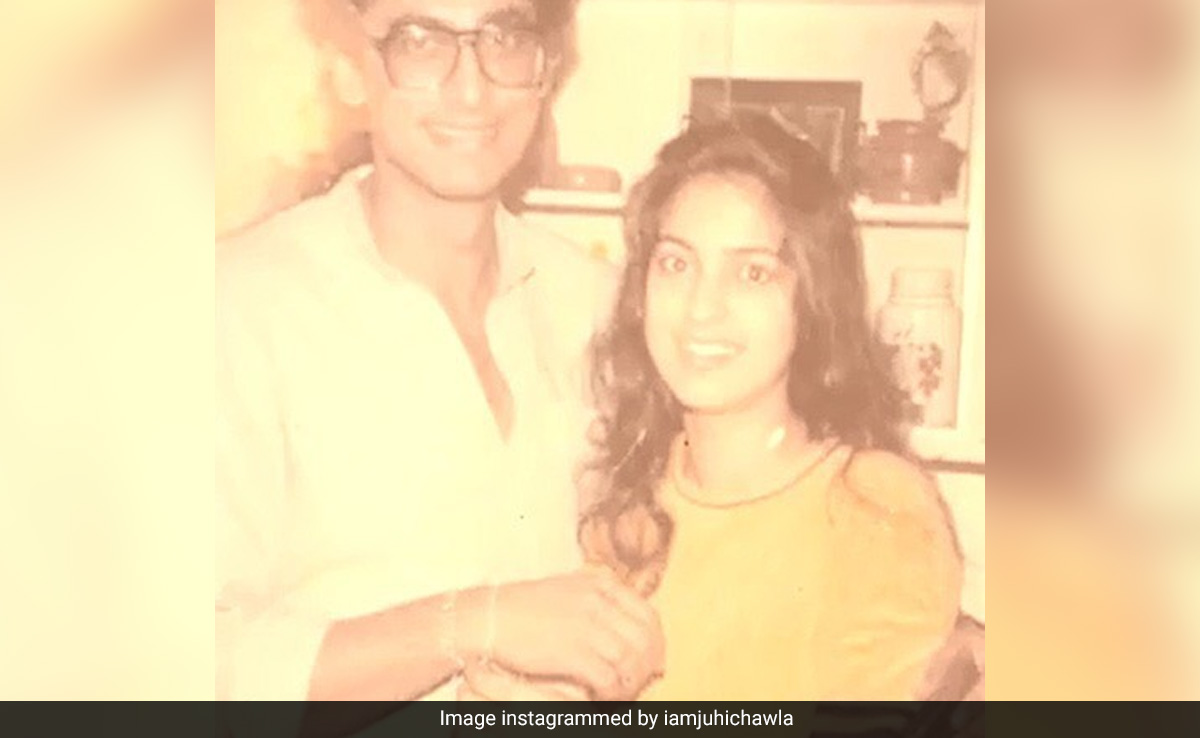 इस एक्ट्रेस ने शाहरुख-आमिर की फिल्में की रिजेक्ट, इसकी एक गलती से चमका करिश्मा कपूर का करियर