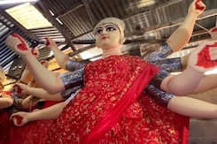 Durga Puja Spirit In Kolkata's Famous Kumartuli Durga Puja Spirit In Kolkata's Famous Kumartuli