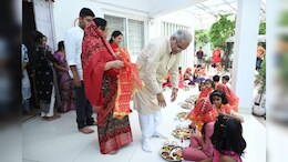 महानवमी पर CM बघेल ने लिया कन्याओं का आशीर्वाद, कांग्रेस की जीत पर जताया भरोसा&nbsp;