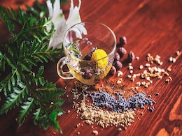 Monsoon Diet: मॉनसून में एक भी बीमारी नहीं करेगी परेशान, अगर अपनी डाइट में शामिल कर लेंगे ये 5 आयुर्वेदिक हर्ब्स Monsoon Diet: मॉनसून में एक भी बीमारी नहीं करेगी परेशान, अगर अपनी डाइट में शामिल कर लेंगे ये 5 आयुर्वेदिक हर्ब्स