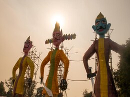 दशहरे पर बन रहे हैं 2 शुभ संयोग, पूजा पाठ से लेकर नई गाड़ी खरीदने का ये है सही समय दशहरे पर बन रहे हैं 2 शुभ संयोग, पूजा पाठ से लेकर नई गाड़ी खरीदने का ये है सही समय