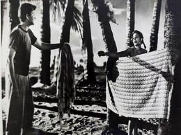 राज कपूर और नरगिस के इस सीन पर बहुत नाराज हुए थे लोग, जानते हैं क्या था फिल्म का नाम ? राज कपूर और नरगिस के इस सीन पर बहुत नाराज हुए थे लोग, जानते हैं क्या था फिल्म का नाम ?