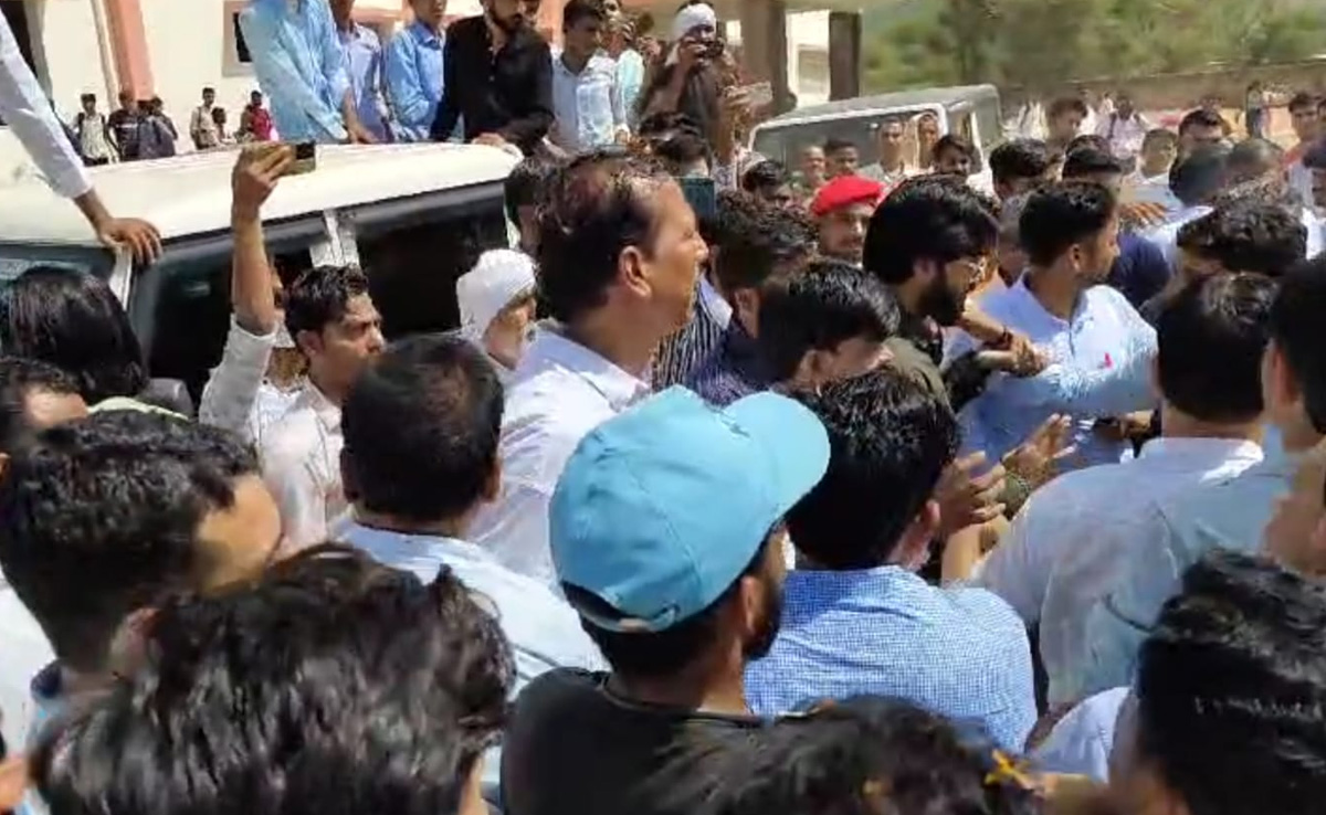 Rajasthan Election: राजेंद्र सिंह गुढ़ा के खिलाफ गहलोत सरकार ने दर्ज कराई FIR, 15 समर्थकों का नाम भी शामिल