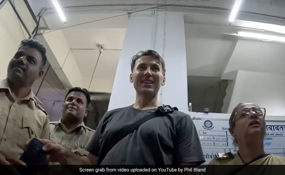 British YouTuber's "Best In World" Praise For Mumbai Police After Getting Lost iPhone Back