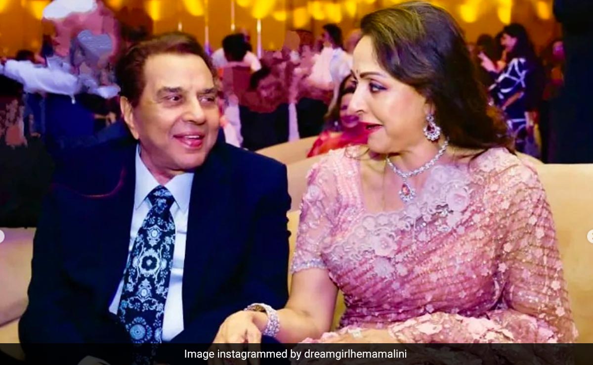 Hema Malini Shares More Pics From Birthday Bash: "Dharamji's Presence Throughout The Event Was A Blessing"