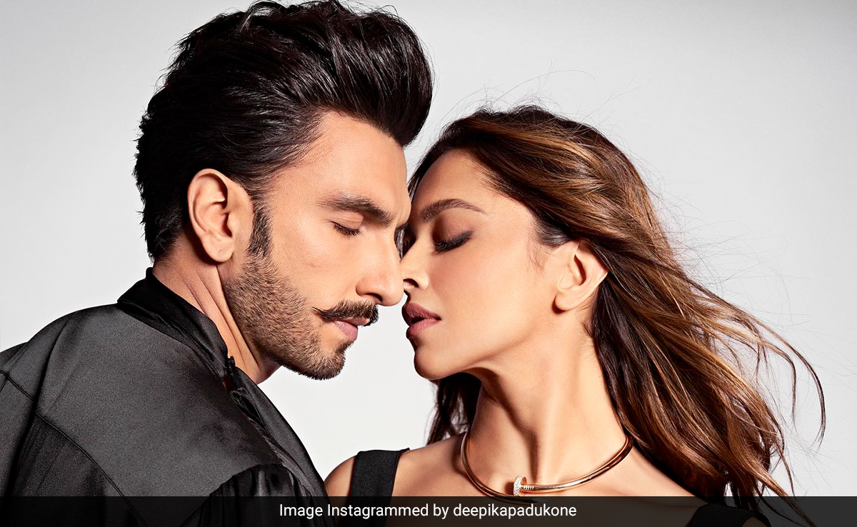 Just Deepika Padukone And Ranveer Singh Setting Couple Goals (As Always)