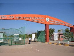Anuppur:  इंदिरा गांधी यूनिवर्सिटी के बाहर हंगामा, ग्रामीणों पर लगा छात्रों के साथ मारपीट का आरोप Anuppur:  इंदिरा गांधी यूनिवर्सिटी के बाहर हंगामा, ग्रामीणों पर लगा छात्रों के साथ मारपीट का आरोप