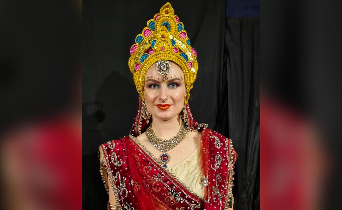 दिल्ली के लाल किले की रामलीला में लक्ष्मण की मां के किरदार में अमेरिकी बिहेवियरल थेरेपिस्ट!