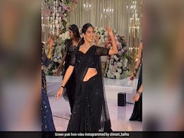 VIDEO: दुल्हन ने 'घर मोरे परदेसिया' पर किया ऐसा डांस आलिया भट्ट को कर दिया फेल, टुक-टुक निहारते रह गए दूल्हे मियां VIDEO: दुल्हन ने 'घर मोरे परदेसिया' पर किया ऐसा डांस आलिया भट्ट को कर दिया फेल, टुक-टुक निहारते रह गए दूल्हे मियां