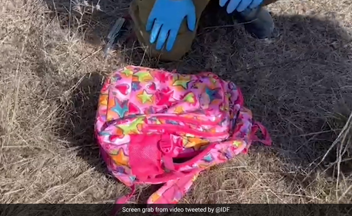 Video: हमास के लड़ाकों ने शवों के नीचे छोड़े विस्‍फोटक... इज़रायली बच्चों के बैग में छिपाए बम