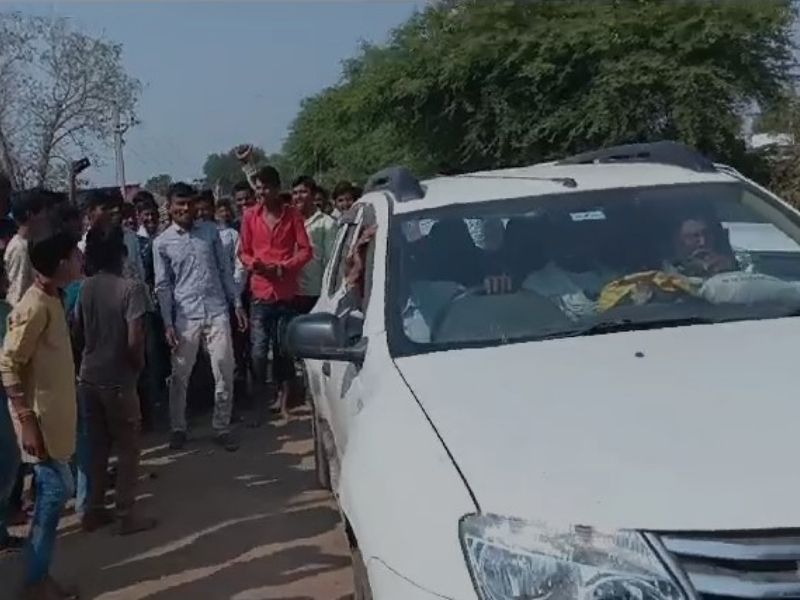 जनसंपर्क के दौरान पिपरिया के BJP प्रत्याशी ठाकुर दास का विरोध, नाराज ग्रामीणों ने विरोध में बंद किए बाजार