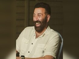 'गदर 2' के बाद सनी देओल की फीस पहुंची सातवें आसमान पर, लेकिन रामायण के हनुमान के लिए सेक्रिफाइस करने को हुए तैयार 'गदर 2' के बाद सनी देओल की फीस पहुंची सातवें आसमान पर, लेकिन रामायण के हनुमान के लिए सेक्रिफाइस करने को हुए तैयार