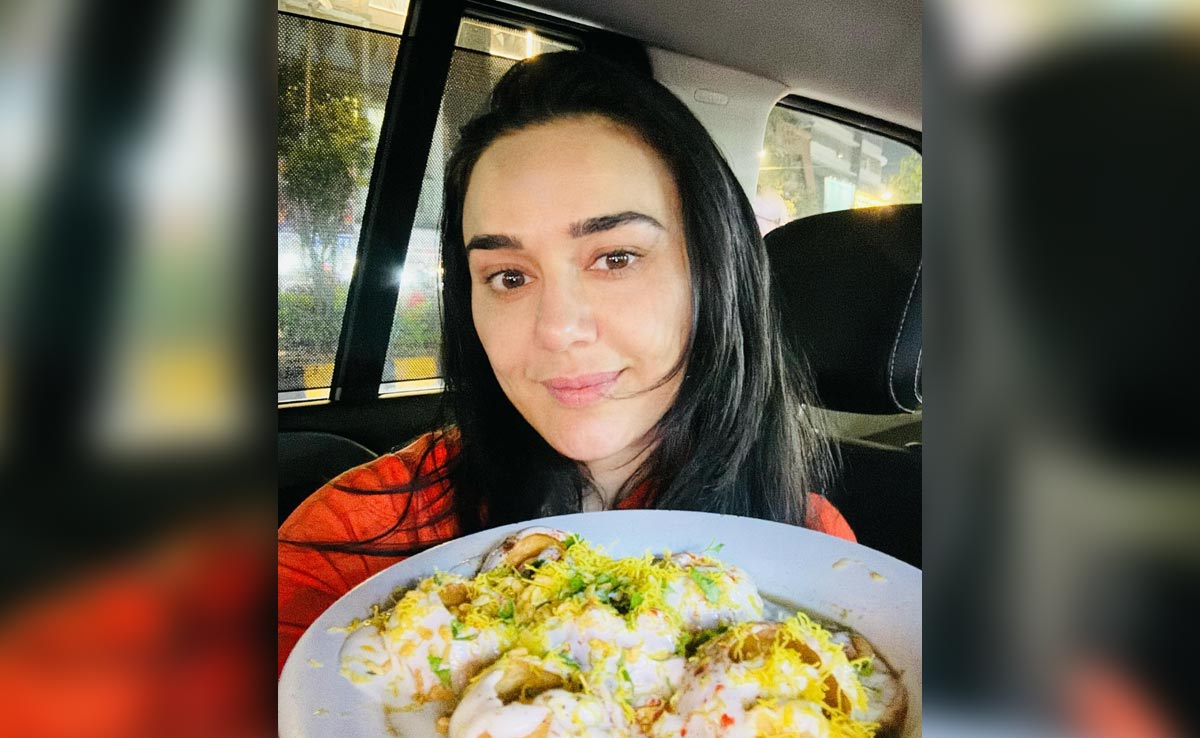 <i>"Dahi Puri Ho Toh..."</i> - Preity Zinta Confesses Her Love For This Street Food
