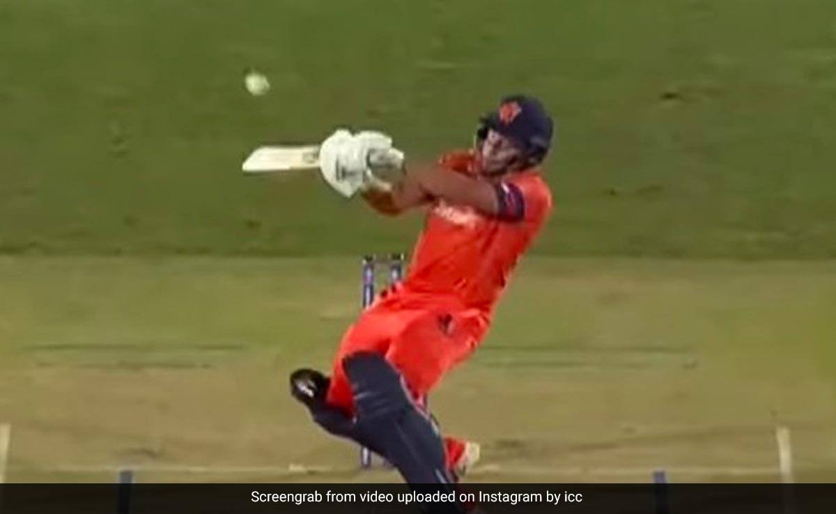 'ये क्या अपर कट हेलीकॉप्टर', 38 साल के बल्लेबाज ने ऐसा शॉट ने मारकर बनाया दीवाना, देखकर वर्ल्ड क्रिकेट भी चौंका, Video