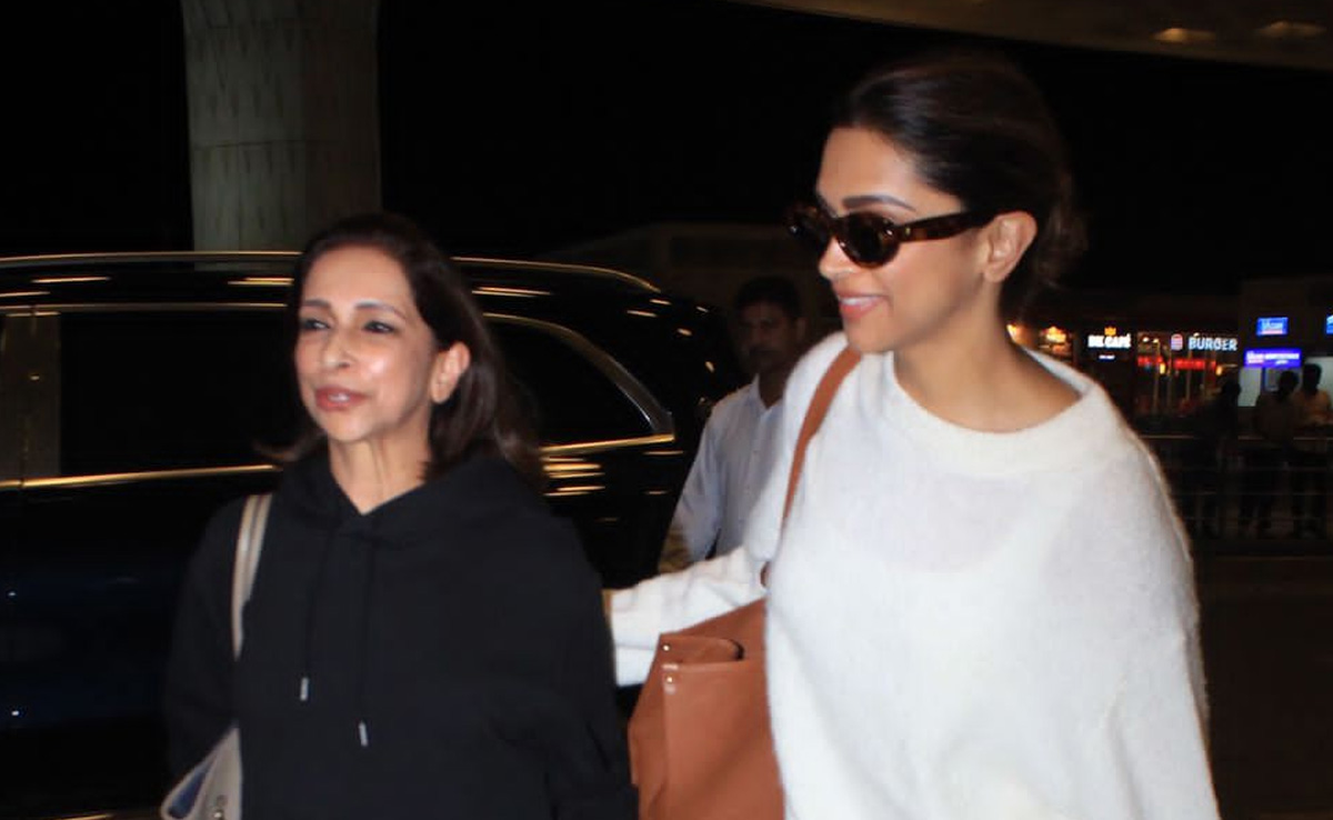 Deepika Padukone, At Airport With Mom Ujjala, Gets Big Compliment From Paps: "<i>Aap Se Hi Hamari Diwali Hai</i>"