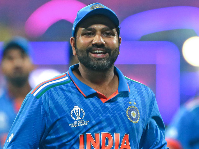 IND vs AUS Live Score, 1st ODI: Rohit Sharma Springs Into Action With Low Catch, India Bounce Back