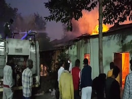 MP News : पहले चोरी फिर आग, इस पर भी नहीं खुली आंख, छतरपुर में बुंदेलखंड पैकेज की फाइलें बनीं 'राख' MP News : पहले चोरी फिर आग, इस पर भी नहीं खुली आंख, छतरपुर में बुंदेलखंड पैकेज की फाइलें बनीं 'राख'