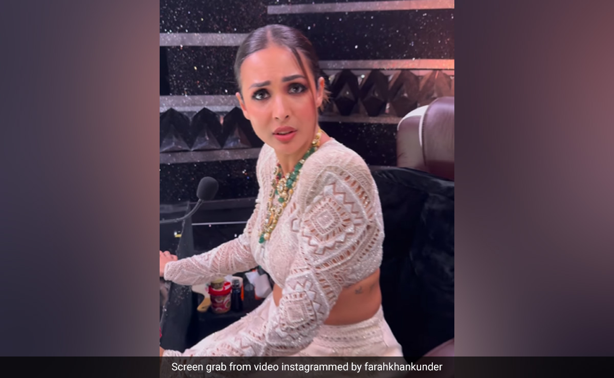 Farah Khan's LOL Post From The Sets Of <i>Jhalak Dikhhla Jaa 11</i>: "When Circuit Meets Munni Bhai"